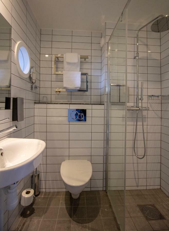 Villa Lovik Lidingo Bagian luar foto
